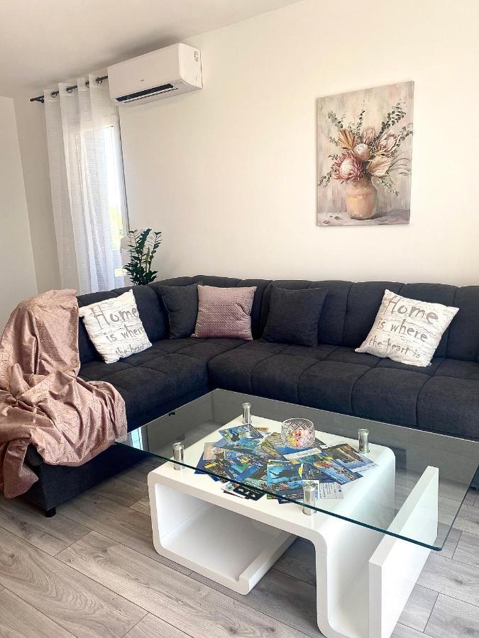 Ema Apartment Pula Zewnętrze zdjęcie